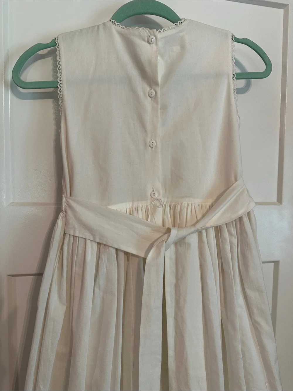 Strasburg girls 10 Cream Smocked Floral Bodice lined cotton sleeveless Dress